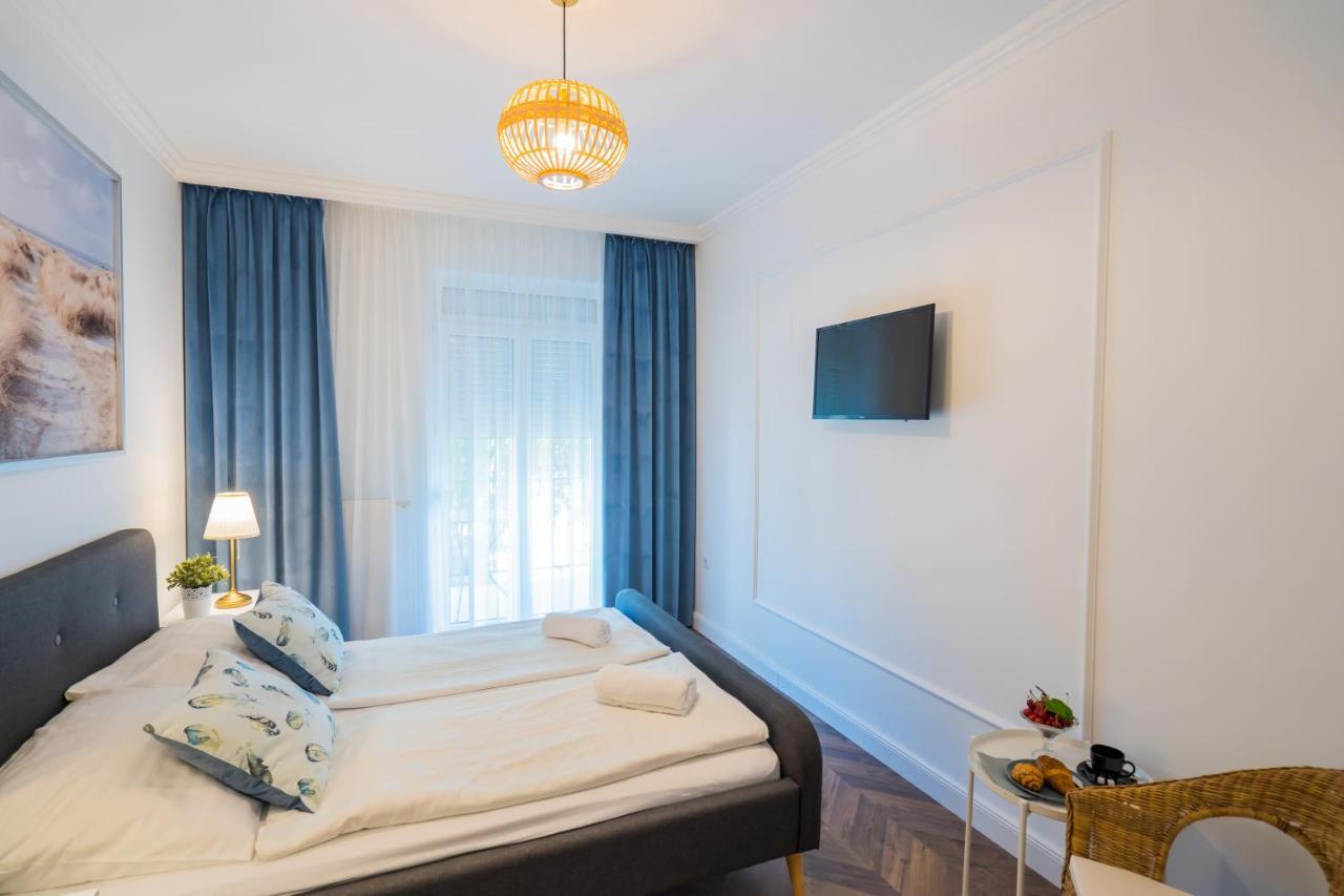 Csenge Villa Siofok Bagian luar foto