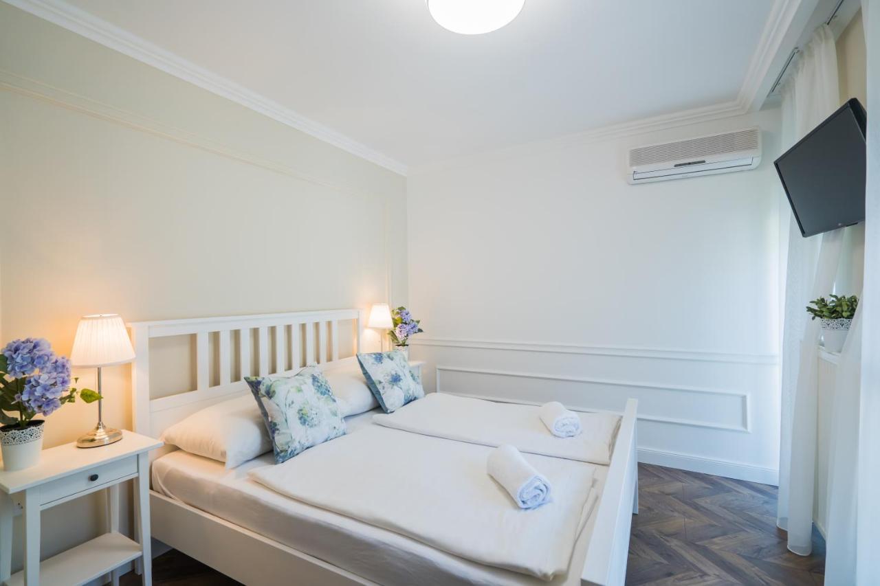 Csenge Villa Siofok Bagian luar foto
