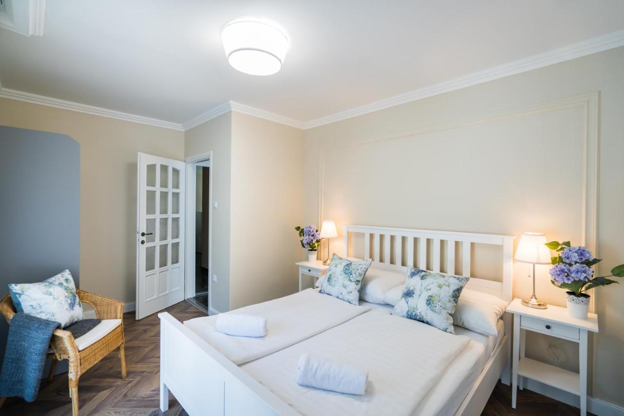 Csenge Villa Siofok Bagian luar foto